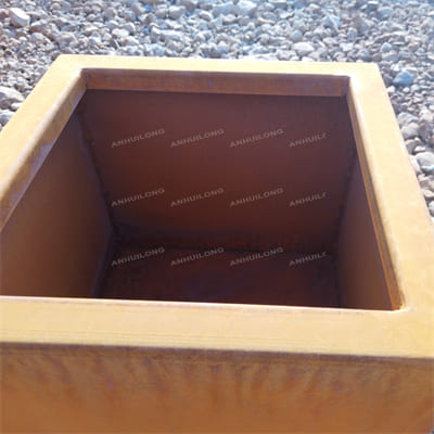 Outdoor corten steel planter with high applicability