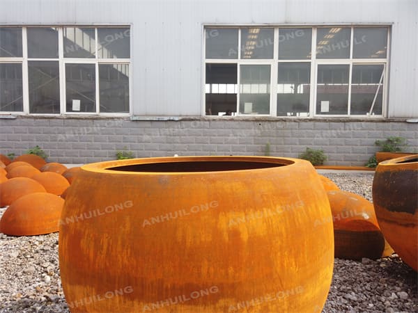 City street round corten steel planters