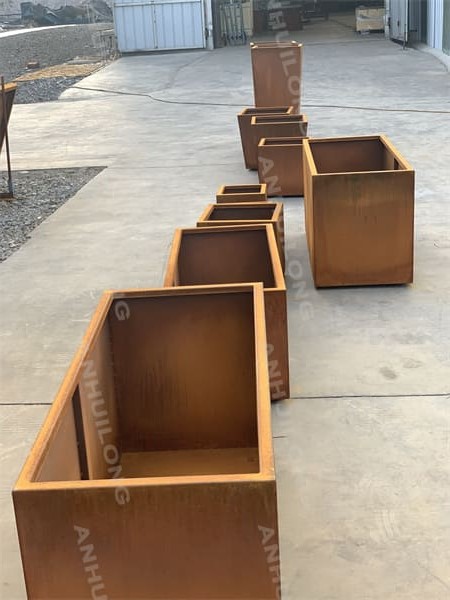 No maintenance rectangular flowerpot For Municipal Projects