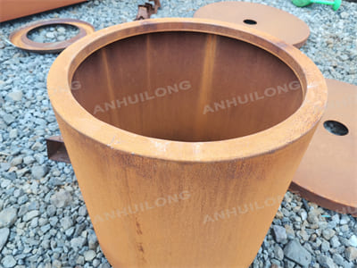 AHL’s stylish Corten steel groove planter