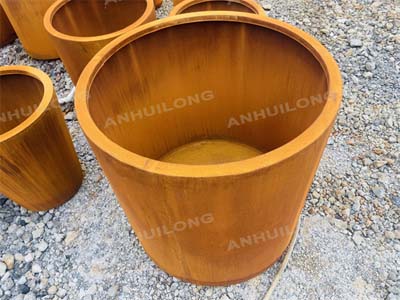 cylindrical planter stunnning outdoor planters