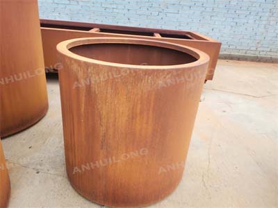 circular persenalised planters garden ornamation