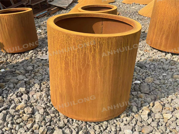 Eye-catching large corten steel planter For City Gardens Landscape