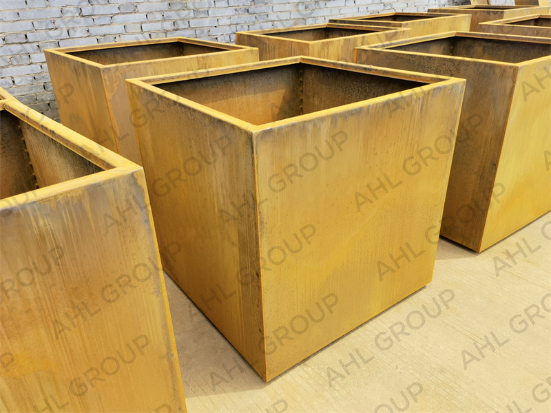 European Style Square Corten Steel Planter For Landscaping