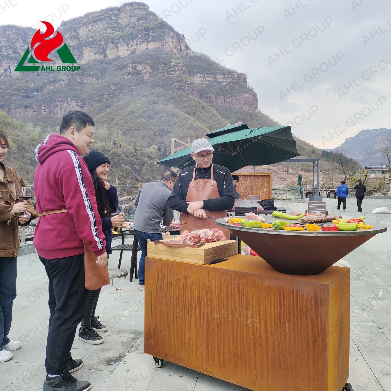 Backyard Home Corten Steel Grill Easily Cleaned